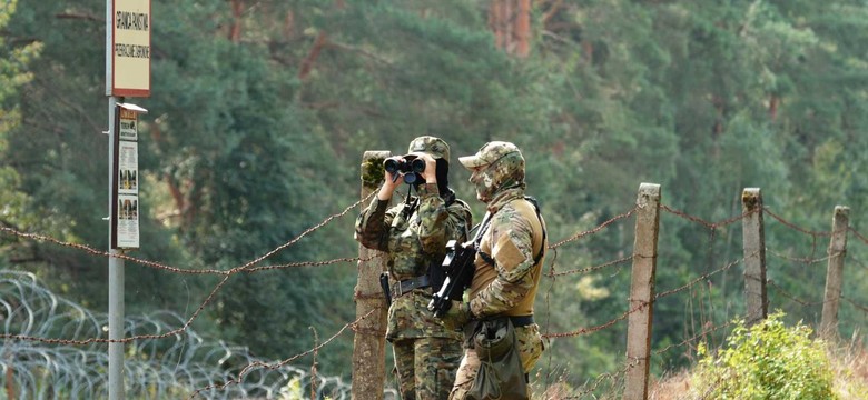 Groźne prowokacje na granicy z Białorusią. Migranci stosują nową metodę