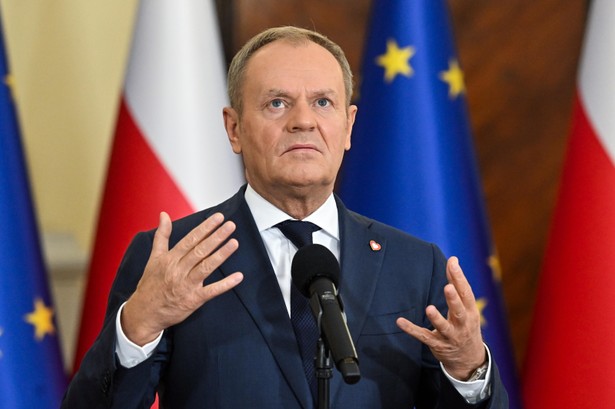 Donald Tusk przed wylotem na ważny szczyt. "Musimy się obudzić"