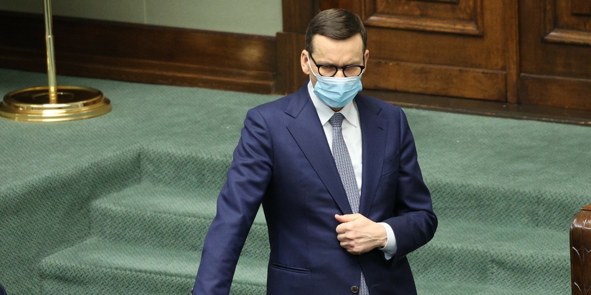 Premier Morawiecki w swoim podcaście broni Polskiego Ładu. I atakuje wszystkich, którzy mają nienajlepsze zdanie o programie PiS.