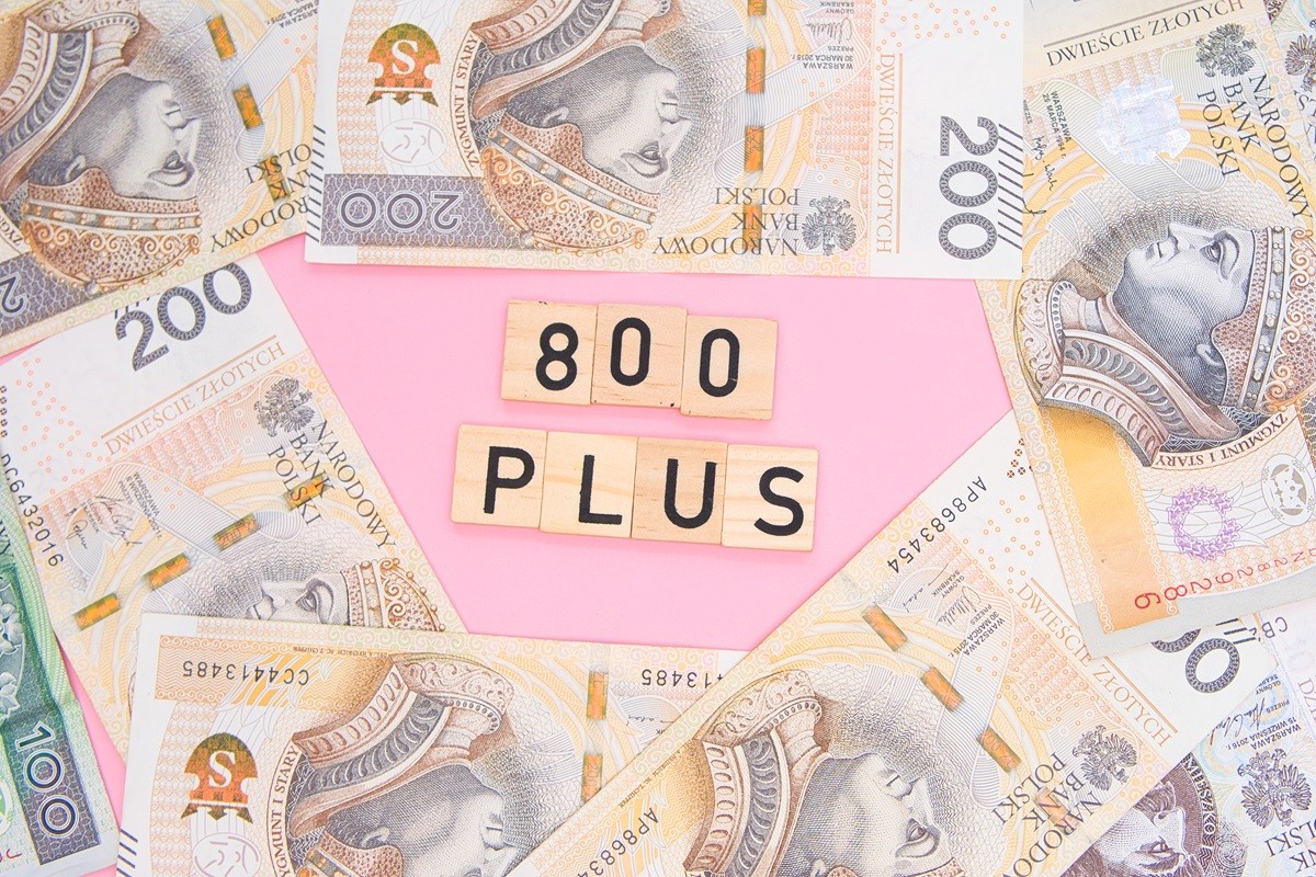 Ważny komunikat ZUS dla rodziców. Chodzi o 800 plus
