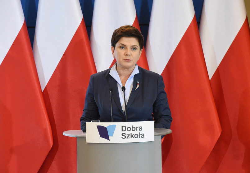 Premier Beata Szydło podczas konferencji prasowej po posiedzeniu rządu