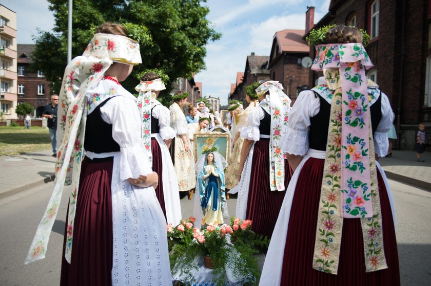 Świętochłowice. Procesja Bożego Ciała w Lipinach