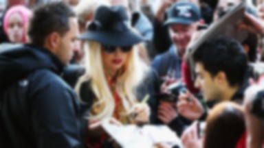 Lady Gaga atakowana przez potworki