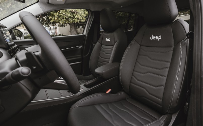 Nowy Jeep Avenger e-Hybrid: niby tylko mHEV, a i ile potrafi