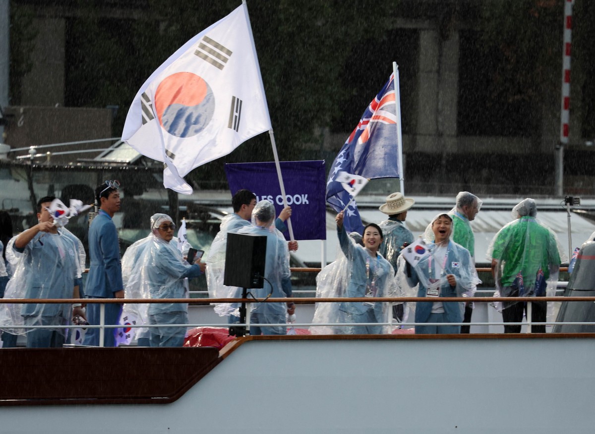 Igrzyska olimpijskie w Paryżu: barka ze sportowcami z Korei Południowej