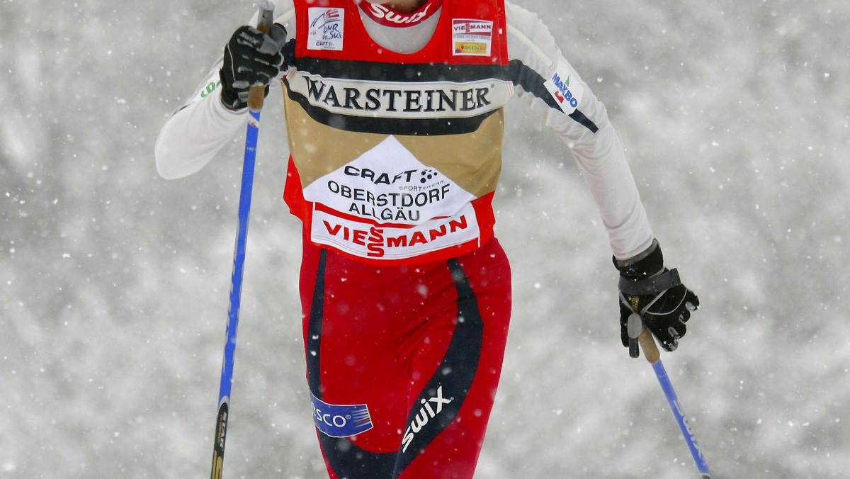 Kierownictwo norweskiej reprezentacji w biegach narciarskich bardzo poważnie wzięło za swój cel walkę z niedożywieniem zawodniczek. W zawodach Pucharu Świata w Rybińsku nie wystąpi Kristin Stoermer Steira, bo ostatnio drastycznie straciła na wadzę...