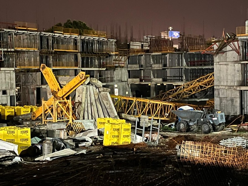 Pali kranovi na Novom Beogradu