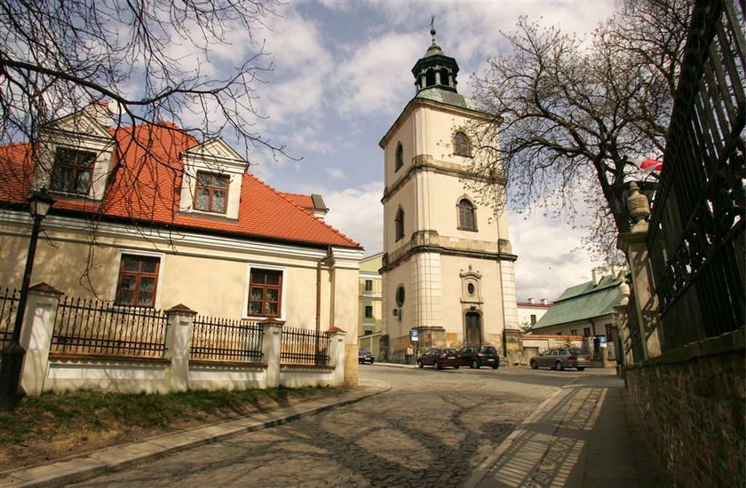 Oto najpiękniejsze świętokrzyskie zamki, pałace i świątynie