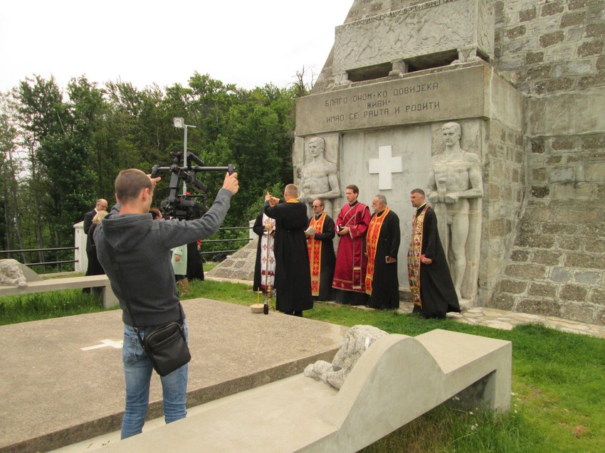Parastos junacima Velikog rata