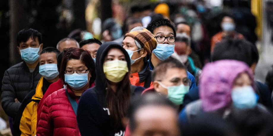 W całych Chinach kontynentalnych zakażenie wirusem potwierdzono łącznie u ponad 31 tys. osób, z czego 636 zmarło, a ponad 1500 wyzdrowiało i zostało wypisanych ze szpitali. 