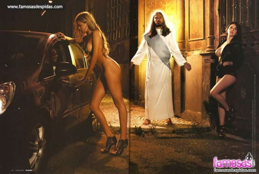 Skandal w "Playboyu". Nagie kobiety z Jezusem. Foto