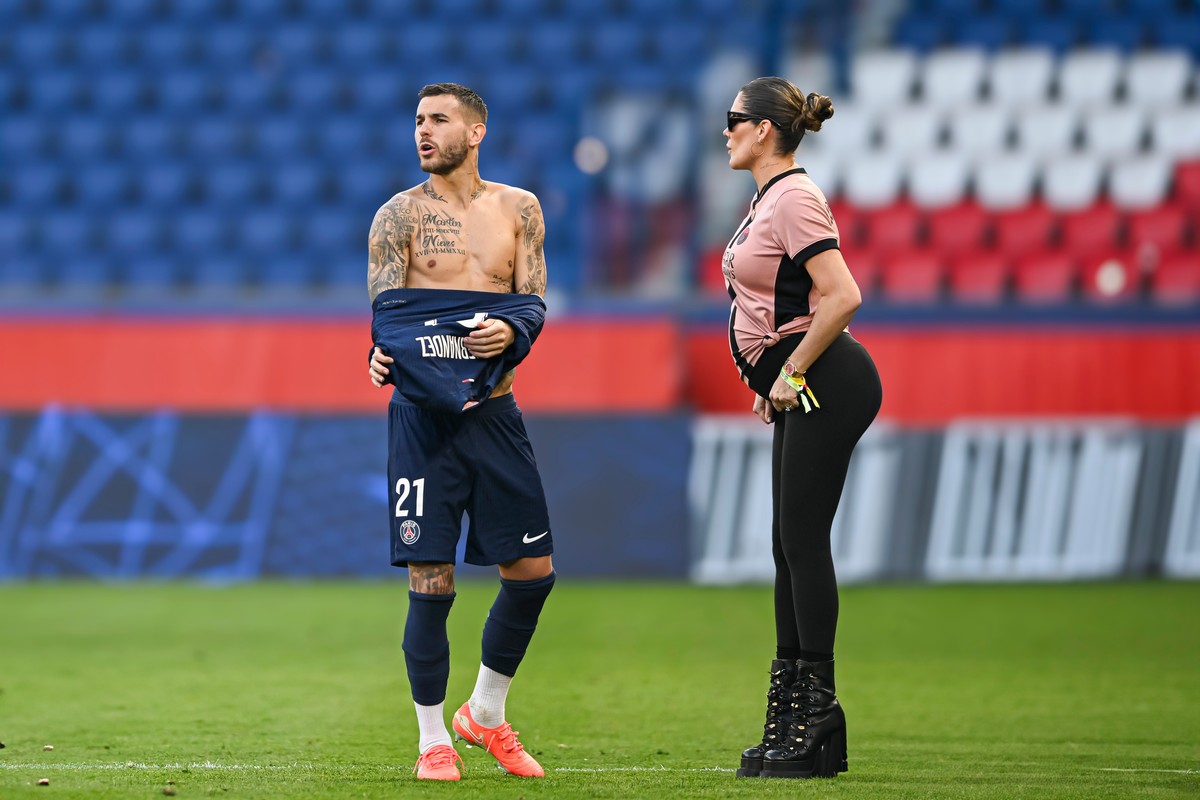 Nielegalni imigranci oskarżyli piłkarza reprezentacji Francji i jego żonę. Zarzucają im wyzysk