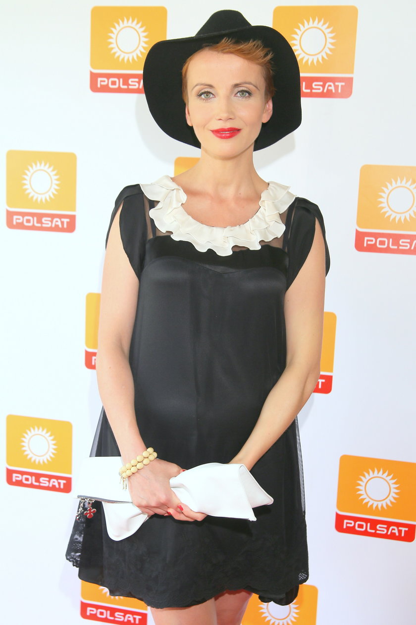 Kasia Zielińska na konferencji serialu Przyjaciółki w sierpniu 2014 roku