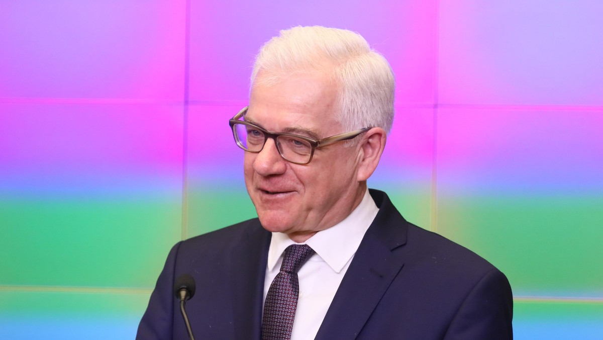 Szef MSZ Jacek Czaputowicz powiedział wczoraj, że może dojść do wizyty prezydenta Andrzeja Dudy w Białym Domu. - Zaproszenie jest otwarte - dodał. Jego zdaniem taka wizyta może odbyć się we wrześniu lub w innym terminie.