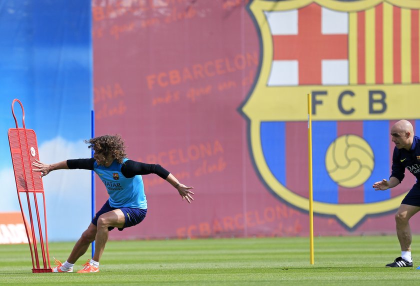 FC Barcelona uhonoruje legendarnego Carlesa Puyola!