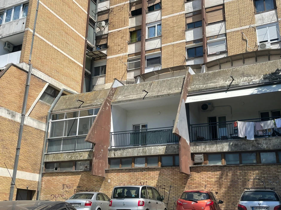 Zgrada u kojoj se dogodio napad