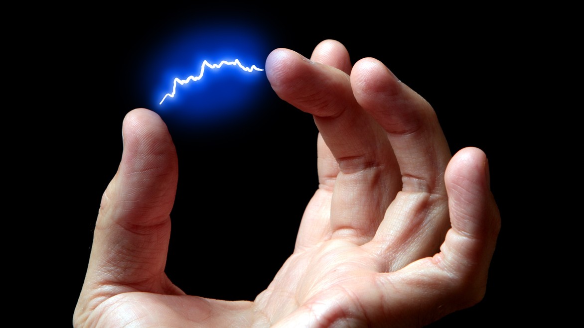 Statická elektrina je častým javom zimných dní.