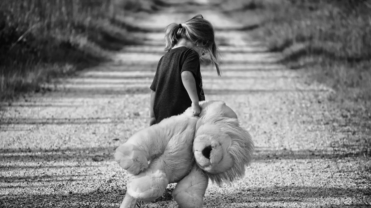 Meztelen gyerekekről készült fotók ezreit találták meg egy pedofilnál, ő maga is készített képeket: Debrecenben hoztak ítéletet az ügyében
