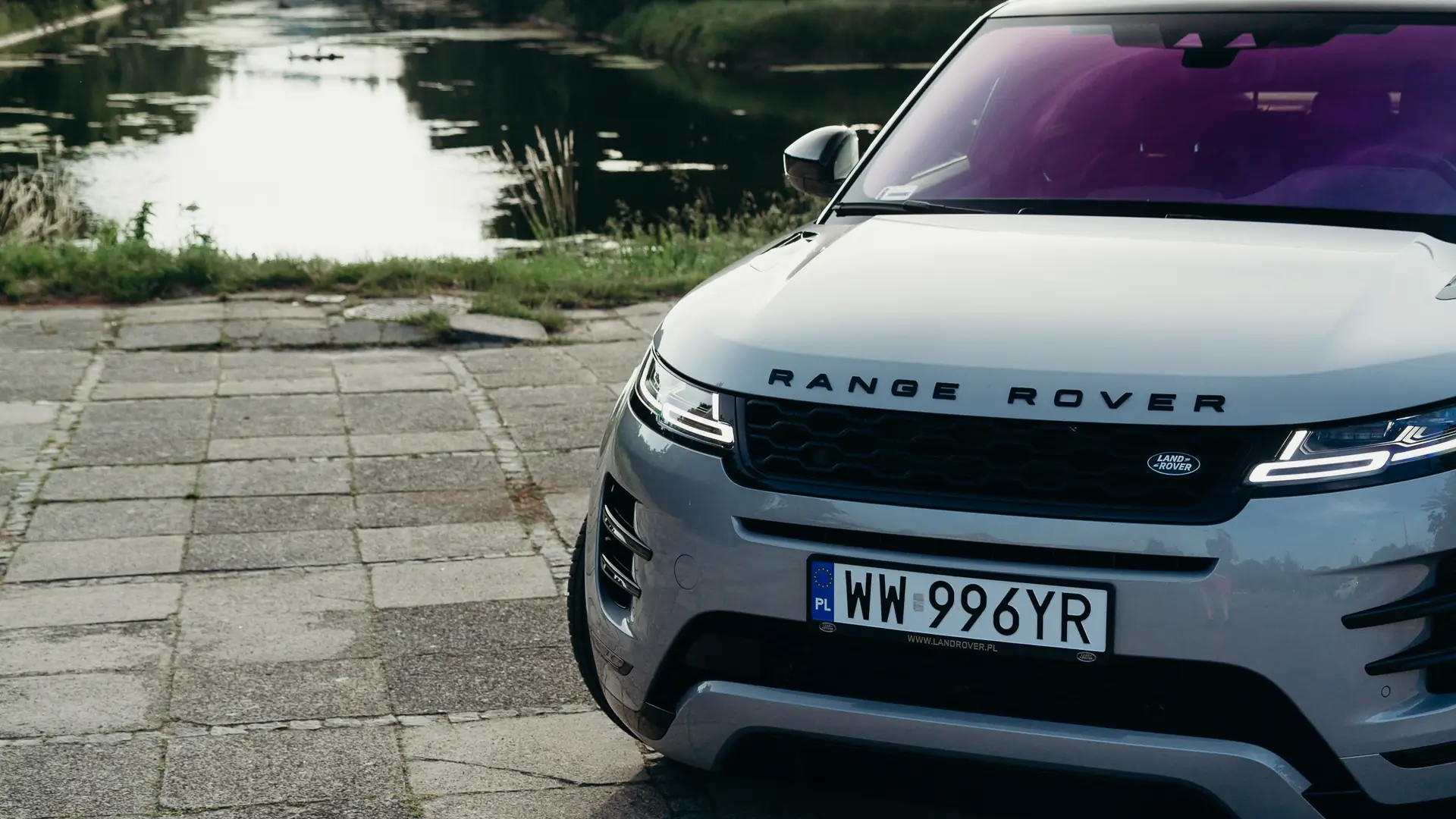 Range Rover Evoque to wilkor w świecie mopsów