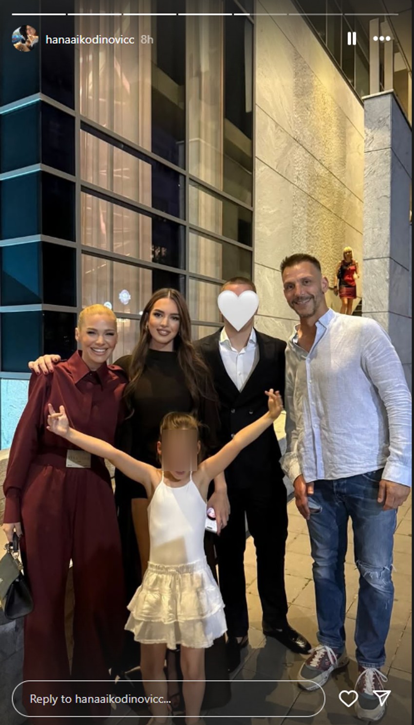 Nataša i Danilo zajedno na maturi ćerke Hane