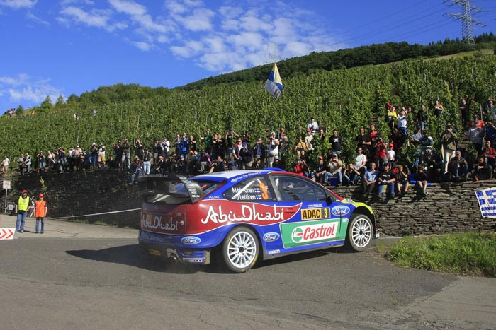 Rajd Niemiec 2010: Loeb liderem, Kościuszko na łące (1. etap, fot. Rallyworld©Willy Weyens)