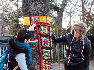 Kötőtűvel harcolnak a Városliget fáiért