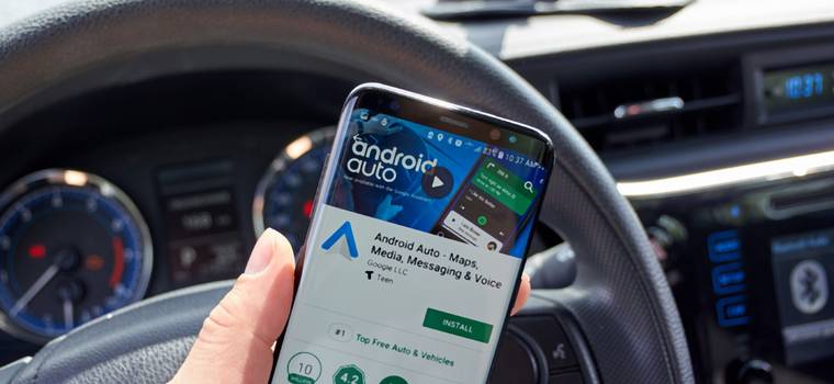 Android Auto na ekranie telefonu wyłączone. Polscy kierowcy mają problem