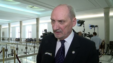 Dlaczego Macierewicz nie pojechał na miejsce katastrofy w Smoleńsku?