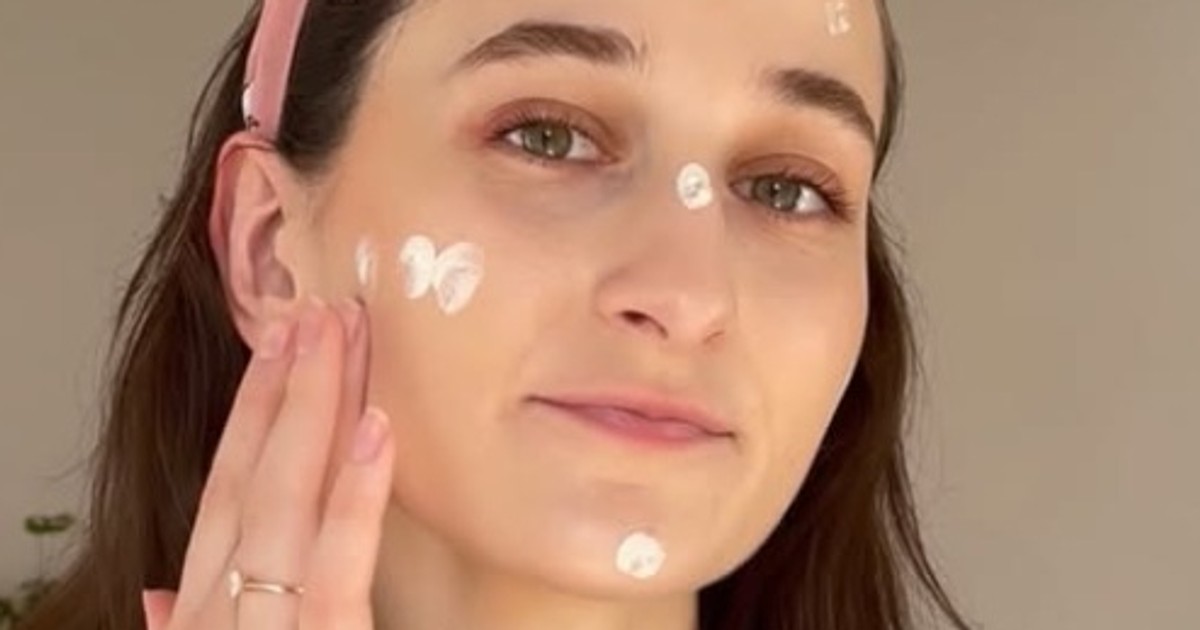 Lekarka ujawniła nam, co sądzi o wiralowych kosmetykach. Ten jest jej hitem i kosztuje około 10 zł