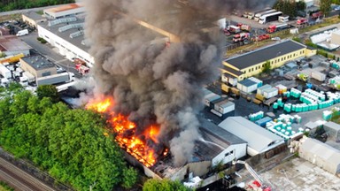 Pożar hali z toksycznymi odpadami w Przylepie. Problem był znany od lat