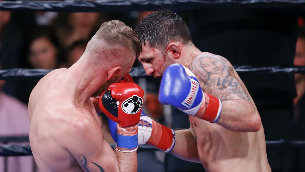 Dan Rafael, jeden z najbardziej cenionych bokserskich ekspertów w USA, twierdzi, że piątkowy pojedynek Andrzeja Fonfary (28-3, 16 KO) z Nathanem Cleverlym (29-3, 15 KO) będzie kandydował do miana najlepszej walki 2015 roku. "Polski Książę" wygrał z Walijczykiem jednogłośnie na punkty na gali Premier Boxing Champions w Chicago,