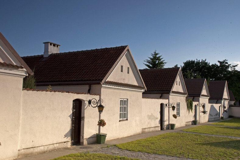 Domki pustelników, Klasztor Kamedułów nad Wigrami