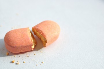 Ha ketté vágom a gyógyszert, ugyanúgy hat, mint a feleakkora dózis? Az orvos válaszol