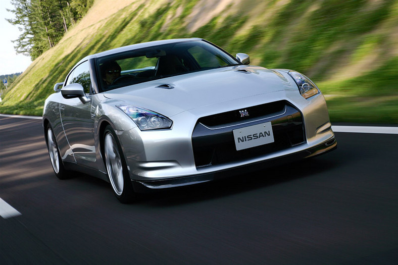 Nissan GT-R w Polsce już za 324,9 tys. zł