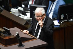 wicepremier, prezes PiS Jarosław Kaczyński na sali obrad Sejmu