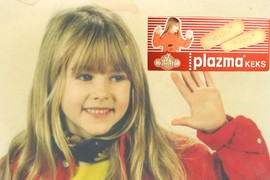 Devojčica s Plazme DANAS JE UDATA, ima novo prezime, ali je i dalje zovu Bambika: Nećete verovati kako Aleksandra iz Kikinde izgleda 25 godina kasnije