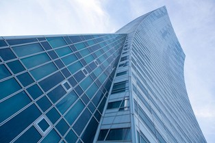 Orco wycofuje się z Euronext w Paryżu. Rozważa też opuszczenie GPW