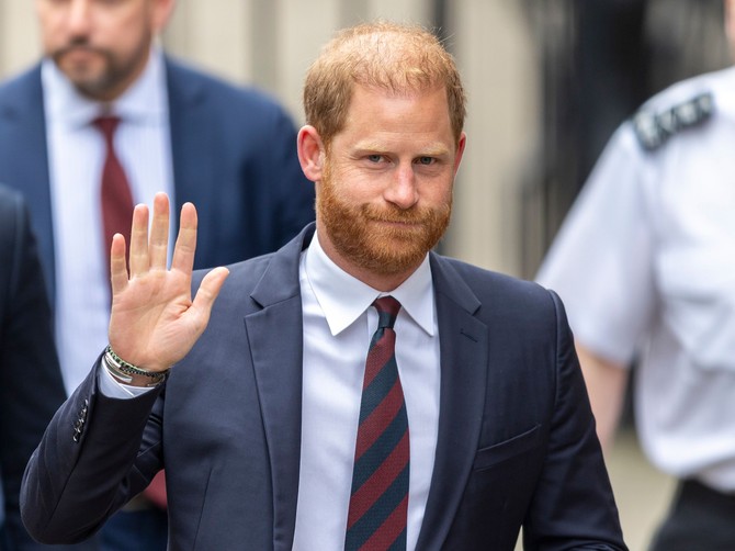 Princ Hari se vraća u London na godišnjicu smrti kraljice Elizabete