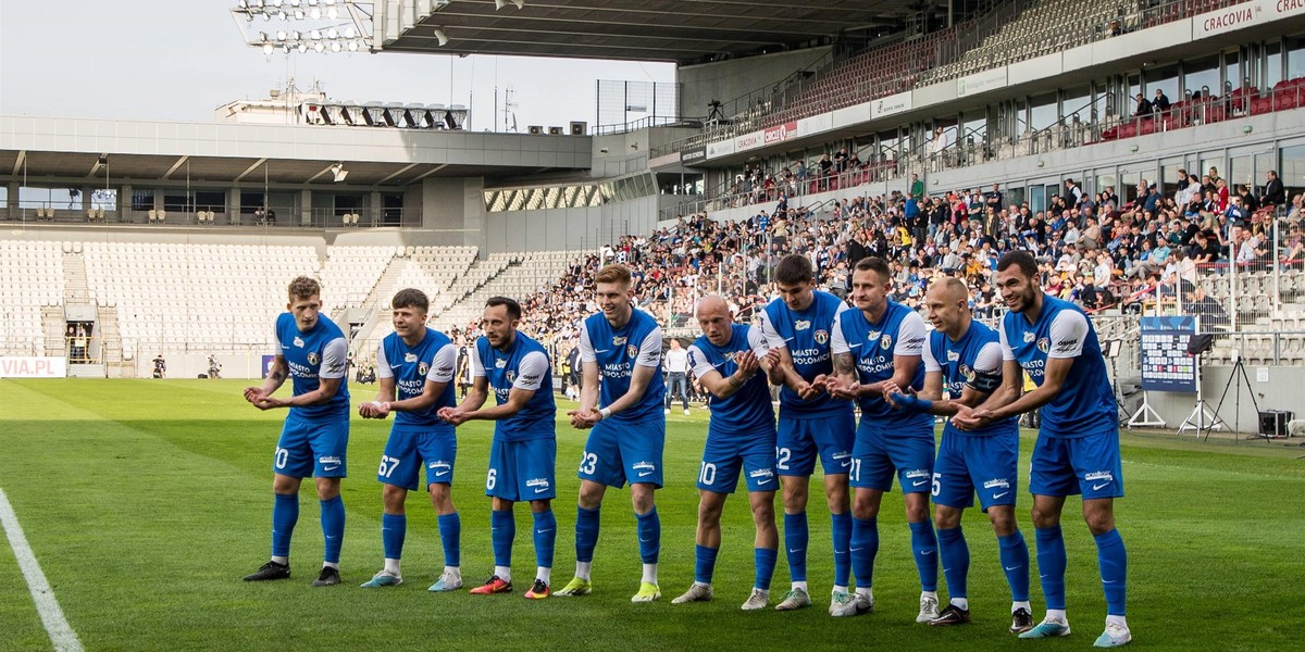 Tylko do końca roku Puszcza Niepołomice może grać swoje mecze w Ekstraklasie na obiekcie Cracovii. 