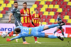 Korona w 'dziesiątkę' dowiozła 1:0 do ostatniego gwizdka sędziego [WIDEO]