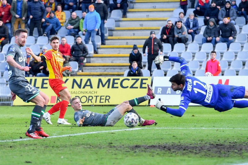 Ekstraklasa piłkarska: Korona Kielce  - Lechia Gdańsk 1:2