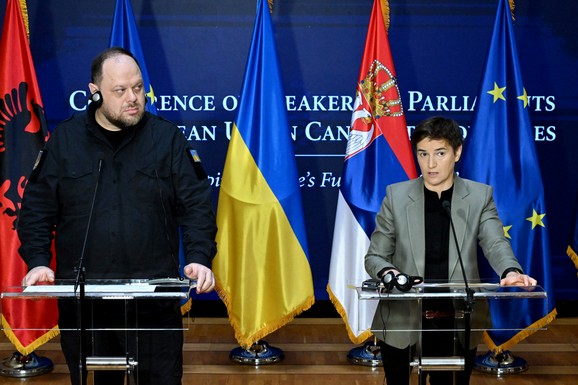 USVOJENA BEOGRADSKA DEKLARACIJA Konferencija predsednika parlamenata država kandidata za članstvo u EU: Potvrđena posvećenost evropskom putu i privrženost principima Povelje UN