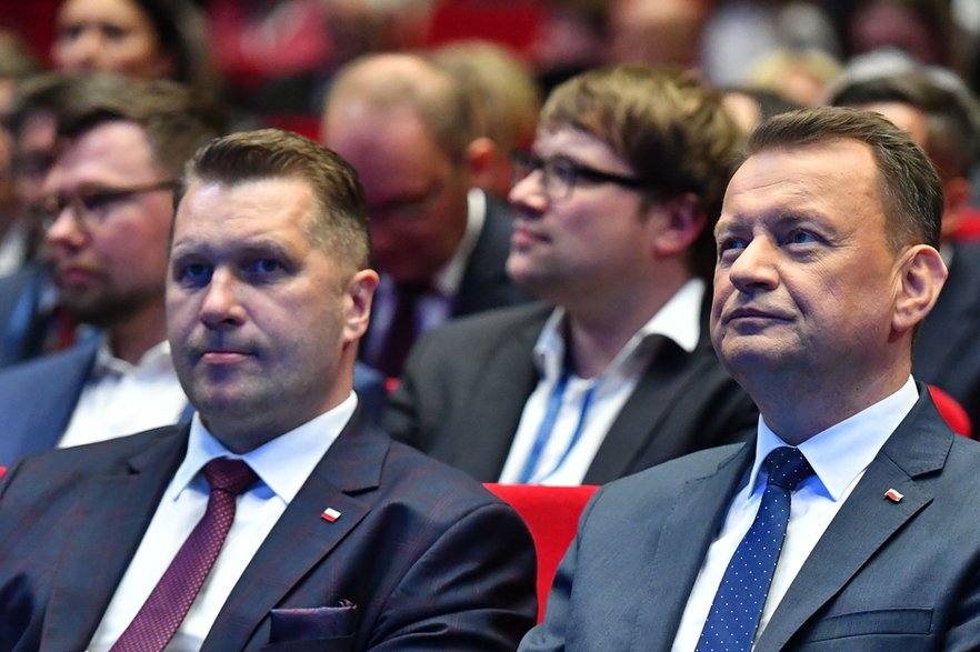 Minister edukacji i nauki Przemysław Czarnek i minister obrony narodowej Mariusz Błaszczak