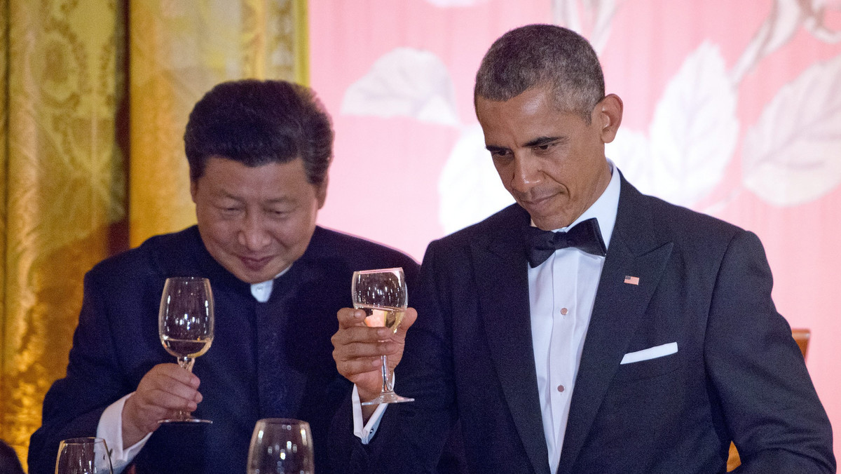 Prezydent USA Barack Obama i chiński przywódca Xi Jinping ogłosili dziś postęp w walce z ociepleniem klimatu oraz zapowiedzieli współpracę w celu ograniczenia hakerskich ataków i kradzieży własności intelektualnej, ale napięcia w tym obszarze pozostają.