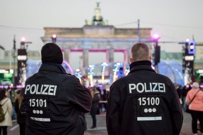 Niemcy atakują Polskę. Burdy i płonące samochody to już nie ich wina