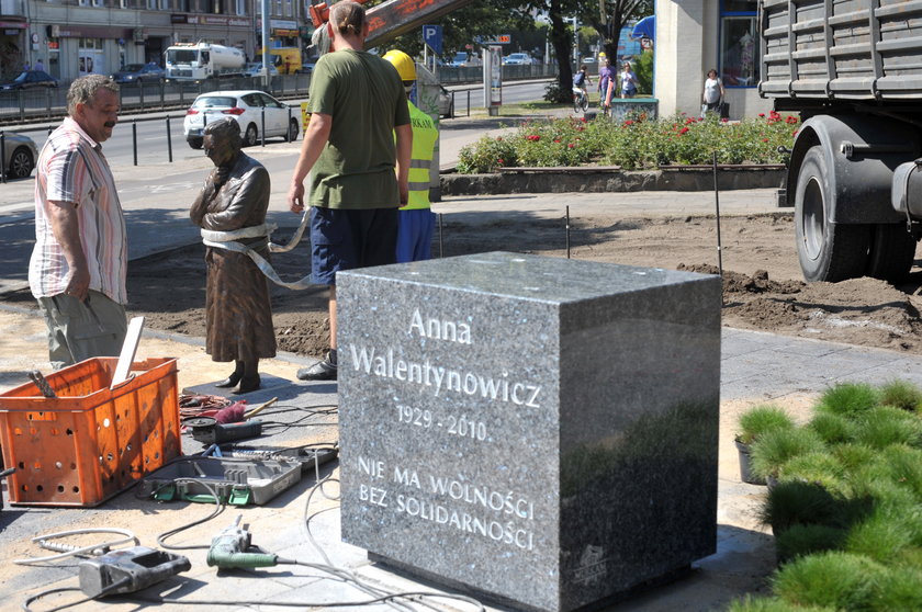 W Gdańsku stanął pomnik Anny Walentynowicz