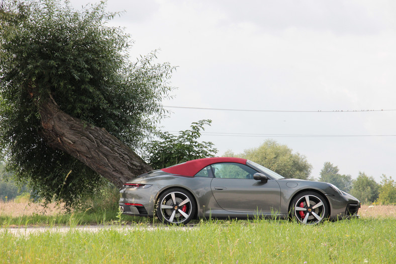 Porsche 911 4S Cabrio