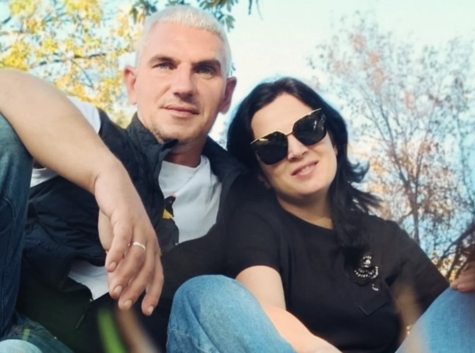Jasmini je najveća podrška suprug