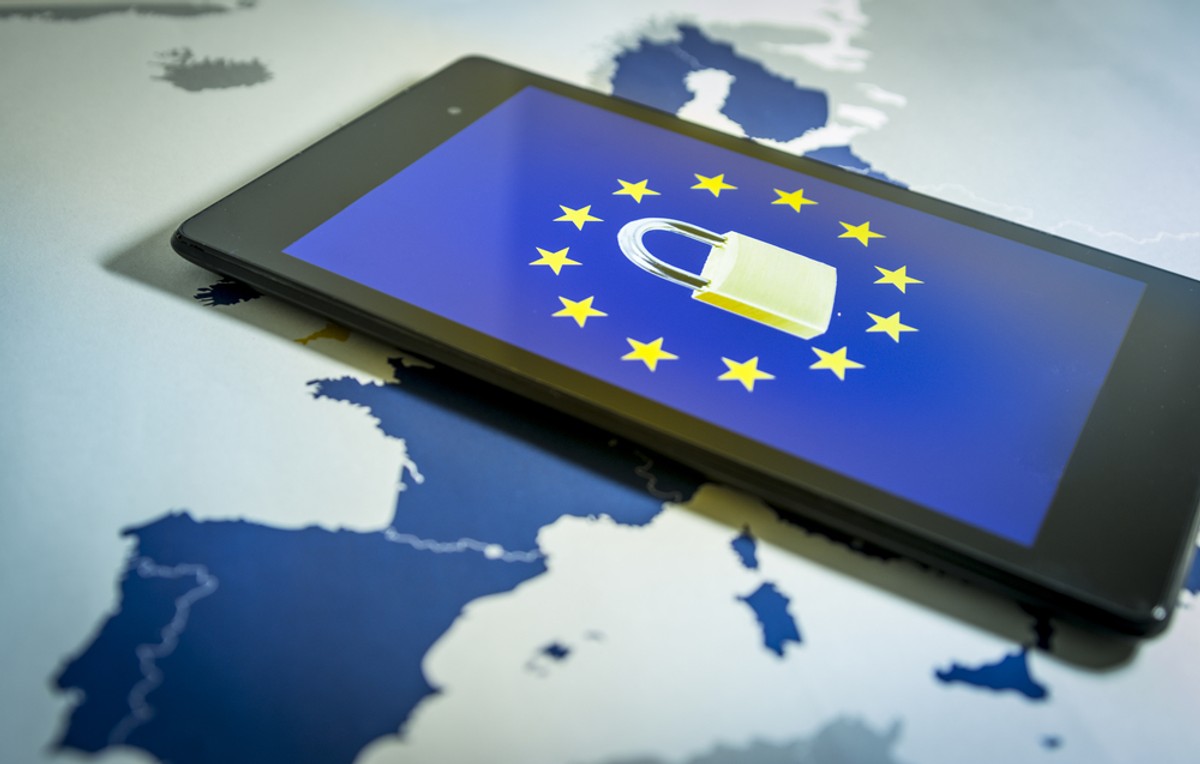 Mimo wymogów UE big techy wciąż robią wszystko, by mniejsze firmy nie mogły z nimi rywalizować