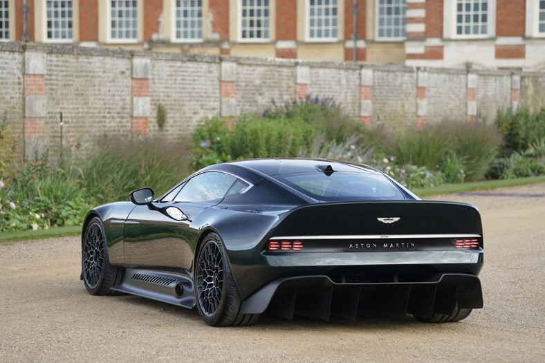 Aston Martin Victor